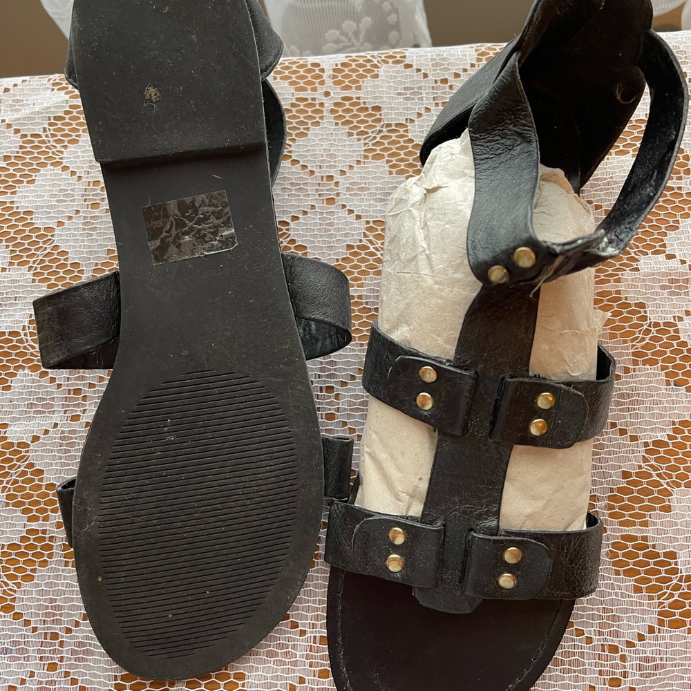 Steve Madden Sandals. Size 9